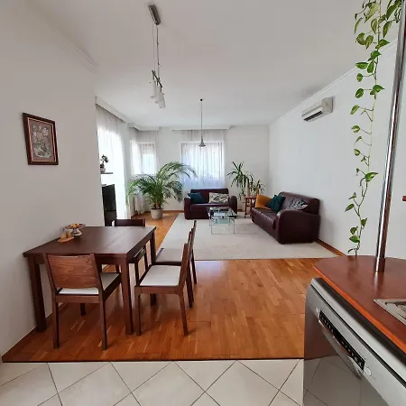 Harmonic By The Buda Castle Apartment