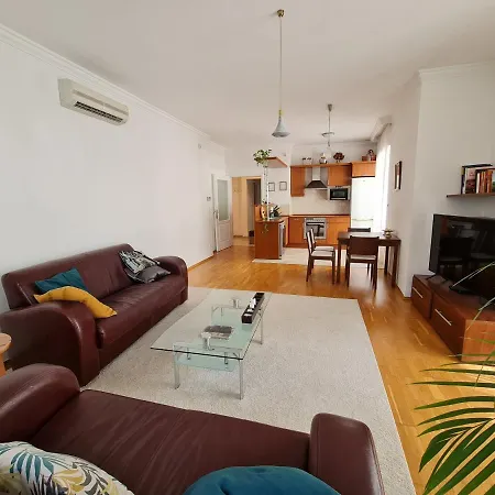 Harmonic By The Buda Castle Apartment